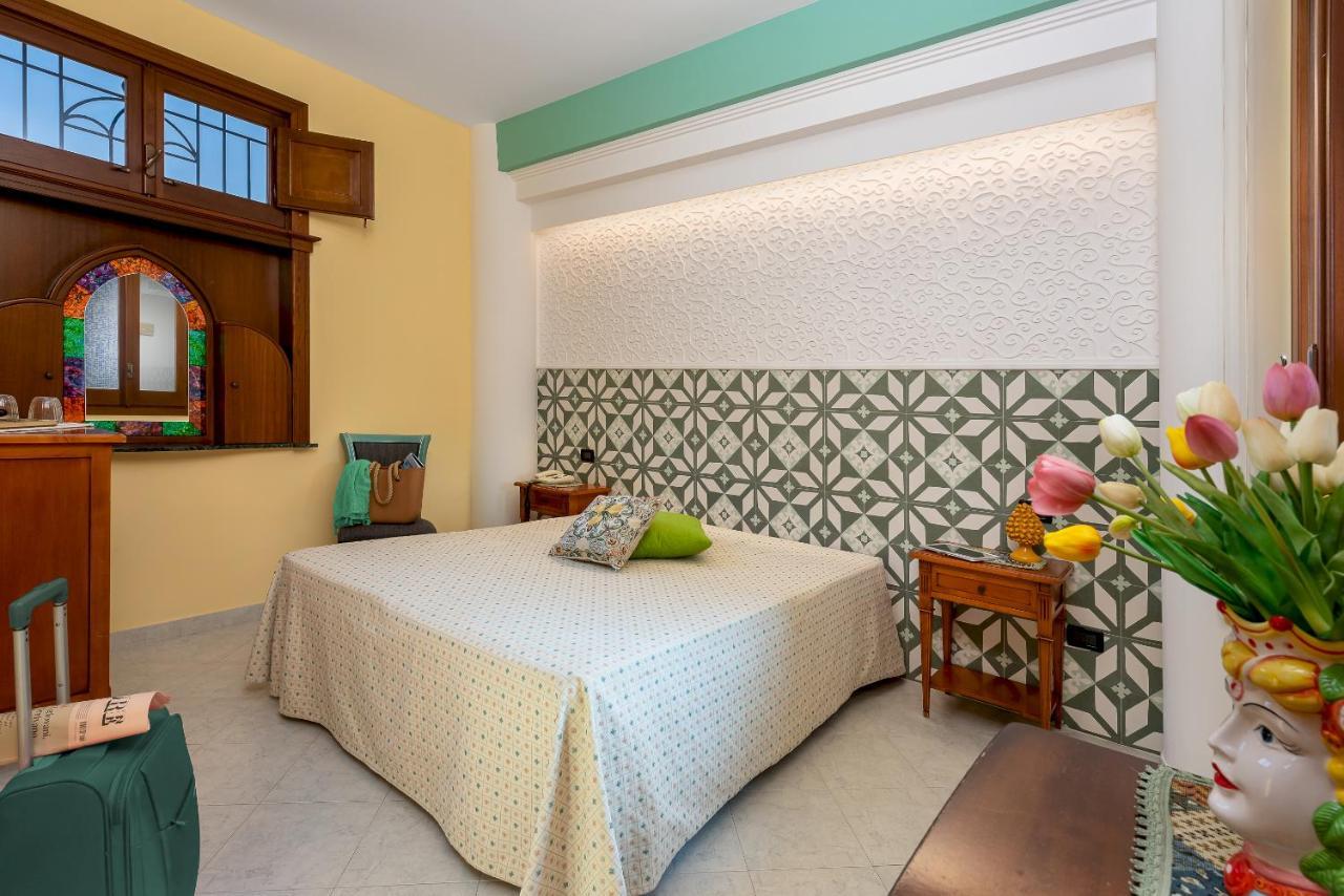 Hotel Sicilya 3*