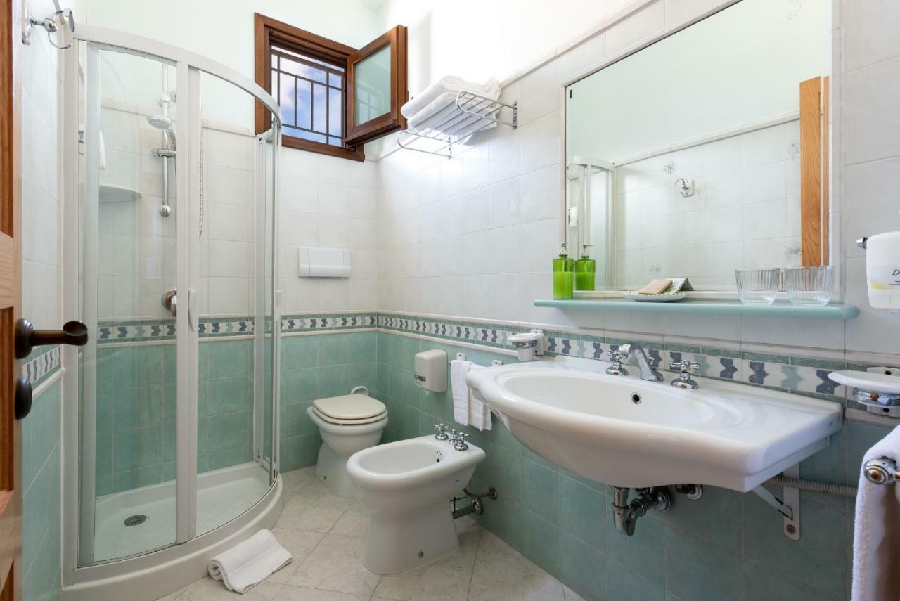 Hotel Sicilya